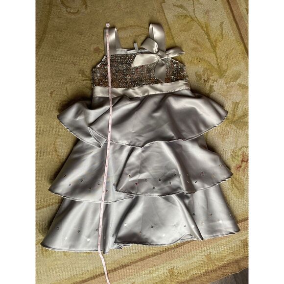 Incomplete Handmade Silver Sequin Tiered Holiday Dress Girls Size 7 - Picture 6 of 8